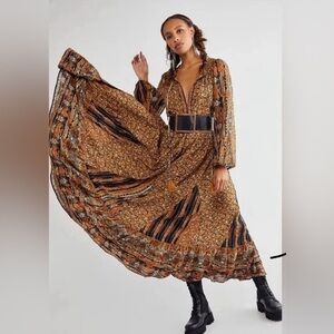 Free people - Happy Feelings MIDI Dress - size small